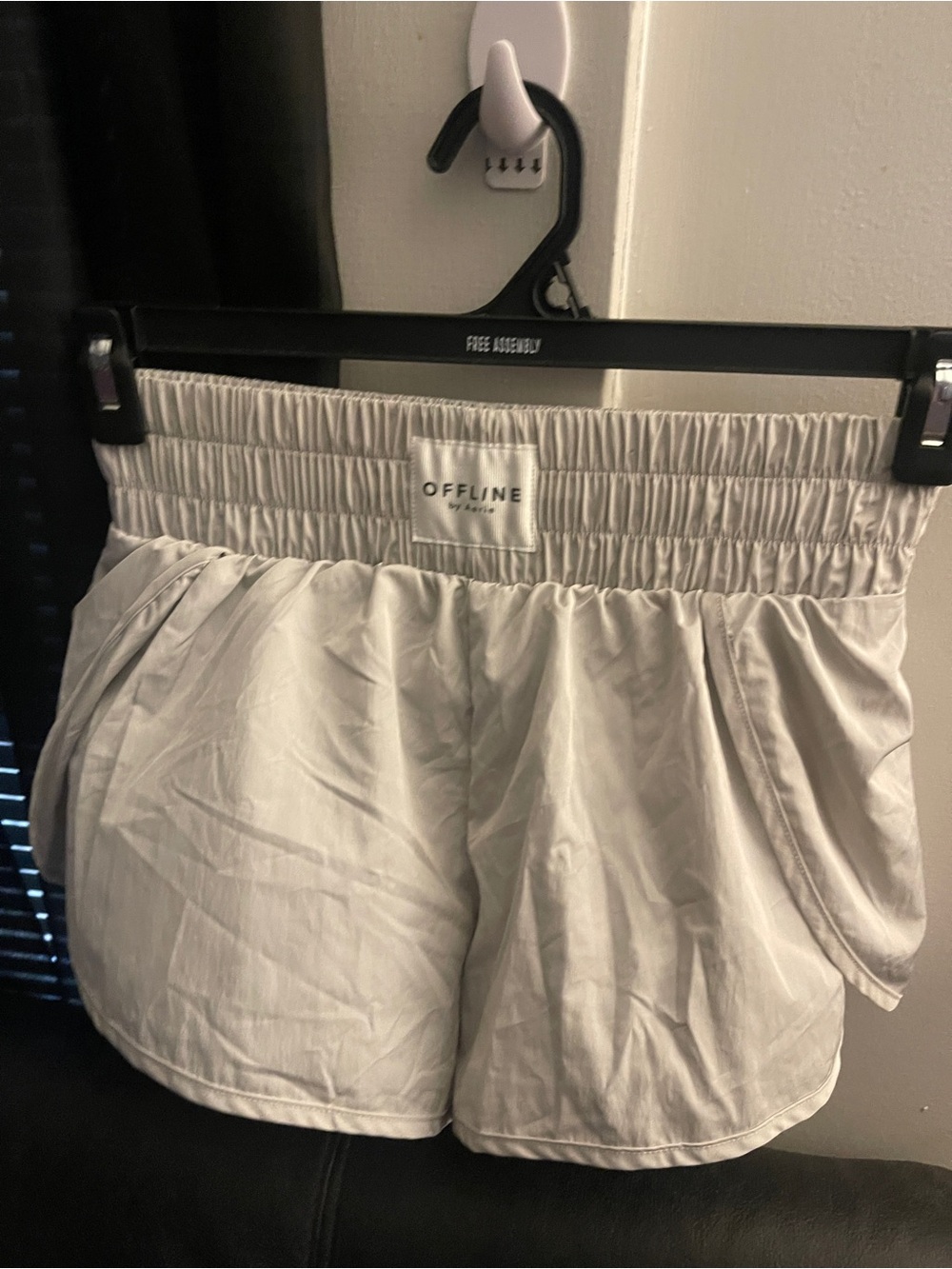 Offline by Aerie Women's Gray Athletic Elastic-Waist Active Shorts Sz Small NWT - Picture 9 of 12